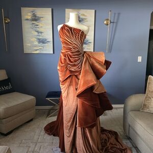 Elegant One-Shoulder Rust Wedding Dress